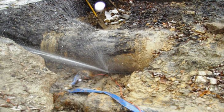 Comment détecter une fuite d’eau sous une terre?
