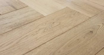 Comment se déroule la pose de parquet flottant ?